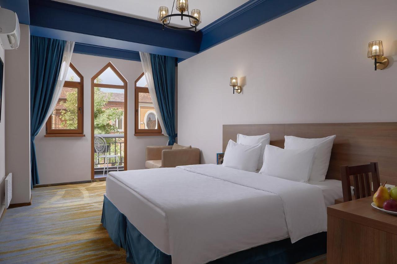 Garuda Boutique Hotel Sukhumi Exterior photo