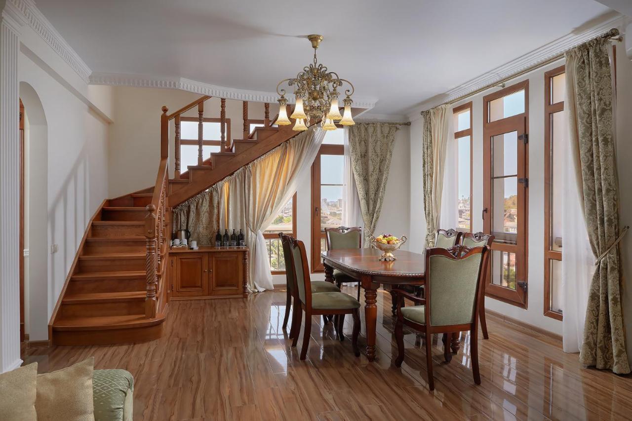 Garuda Boutique Hotel Sukhumi Exterior photo